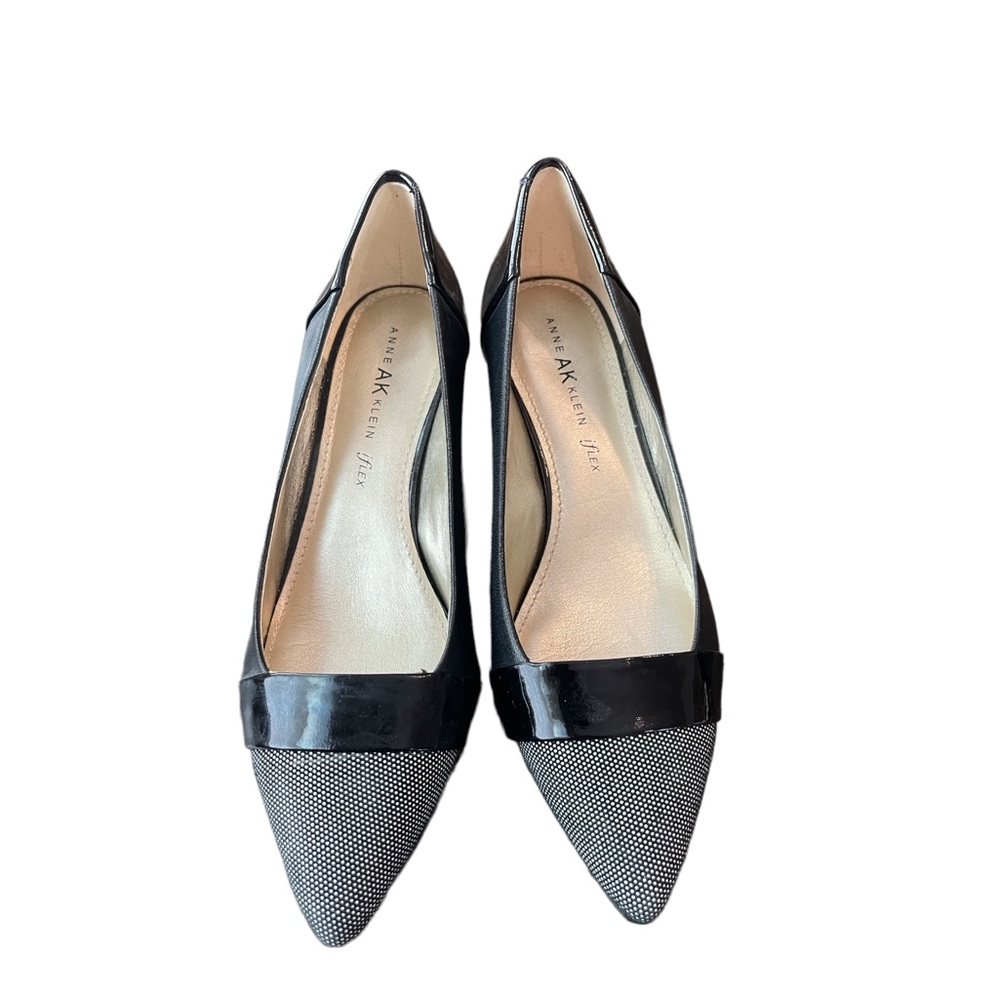 Anne Klein iflex McKinley embossed pump (NWOT)